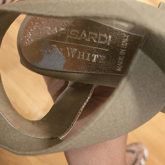 Ron White Made In Italy Women's Tan and Gold Sandals Sz 37 - Picture 11 of 15